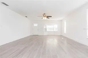 3943 Arkansas Ave NE, Saint Petersburg, FL 33703 - Photo 8