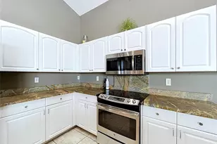 1161 Marina Dr, Tarpon Springs, FL 34689 - Photo 10