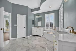 421 Islebay Dr, Apollo Beach, FL 33572 - Photo 54