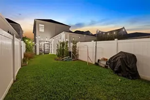 28592 Cozy Creek Dr, Wesley Chapel, FL 33543 - Photo 52