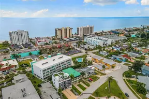 15394 2nd St E, Madeira Beach, FL 33708 - Photo 4