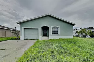 477 Florida Cir N, Apollo Beach, FL 33572 - Photo 1