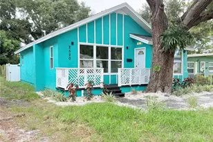 2520 10th St S, Saint Petersburg, FL 33705 - Photo 2