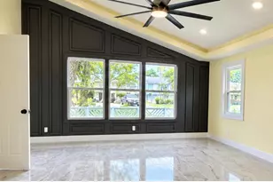 2520 10th St S, Saint Petersburg, FL 33705 - Photo 4