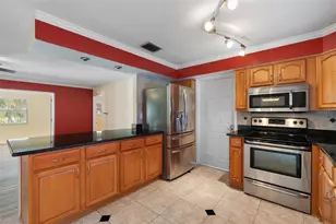 14331 Apache Ave, Largo, FL 33774 - Photo 12