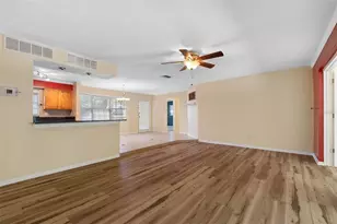 14331 Apache Ave, Largo, FL 33774 - Photo 16