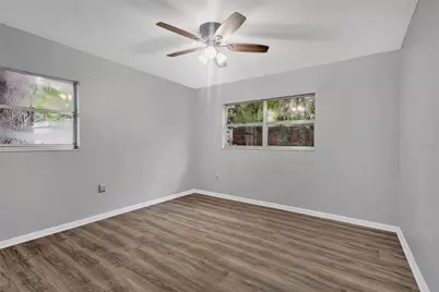 2002 E Crenshaw Street, Tampa, FL 33610 - Photo 4