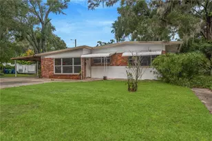 2002 E Crenshaw St, Tampa, FL 33610 - Photo 14
