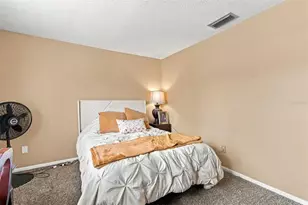 915 Lynnlea Ln, Tarpon Springs, FL 34689 - Photo 46