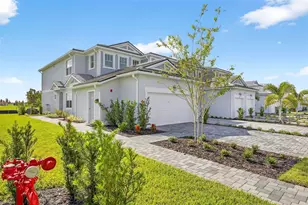 17405 Moonflower Dr, Venice, FL 34293 - Photo 2