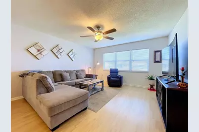 1520 Belle Glade Avenue, Sun City Center, FL 33573 - Photo 6