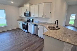 9430 Highland Hills Dr St, Hudson, FL 34667 - Photo 4