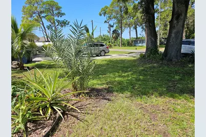 308 6th Avenue NW, Ruskin, FL 33570 - Photo 6