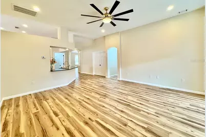 6002 Martinglade Place, Lithia, FL 33547 - Photo 10