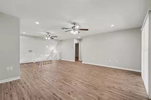 126 Goins Dr, Seffner, FL 33584 - Photo 16