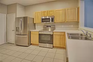 4920 Chatham Gate Dr, Riverview, FL 33578 - Photo 4