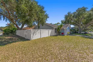 1679 Needles Ln W, Largo, FL 33771 - Photo 24