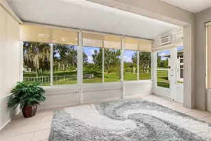 1248 Lyndhurst Greens Dr, Sun City Center, FL 33573 - Photo 6
