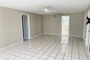 9448 Chase St, Spring Hill, FL 34608 - Photo 8