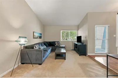 15801 Country Lake Drive, Tampa, FL 33624 - Photo 8