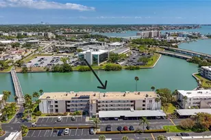 7425 Bay Island Dr S, South Pasadena, FL 33707 - Photo 1
