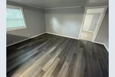 911 S Kelly Avenue, Lakeland, FL 33815 - Photo 4