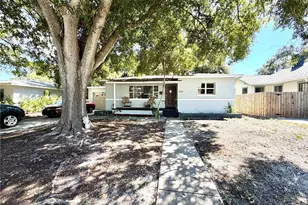 644 63rd Ave S, Saint Petersburg, FL 33705 - Photo 2