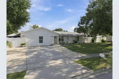 1325 Oakcrest Drive, Brandon, FL 33510 - Photo 4