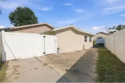 1325 Oakcrest Drive, Brandon, FL 33510 - Photo 44