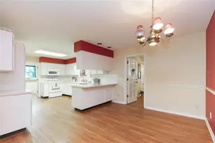 2219 Shadehill Ct, Tampa, FL 33612 - Photo 14