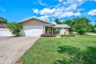 13331 Hacienda Dr, Largo, FL 33774 - Photo 1