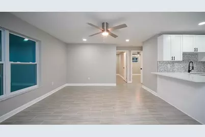 14906 N Bayshore Drive, Madeira Beach, FL 33708 - Photo 4