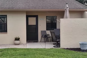 6544 Teak Ct, Zephyrhills, FL 33542 - Photo 2