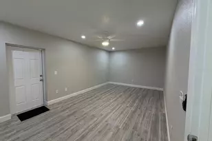 2995 67th Wy N, Saint Petersburg, FL 33710 - Photo 12