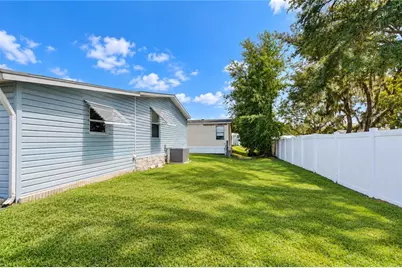 38012 Lawanda Loop, Zephyrhills, FL 33542 - Photo 8