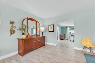 2101 68th Ave S, Saint Petersburg, FL 33712 - Photo 16