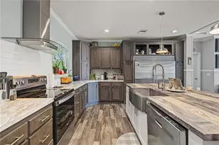 30436 Calle Ln, Wesley Chapel, FL 33543 - Photo 10