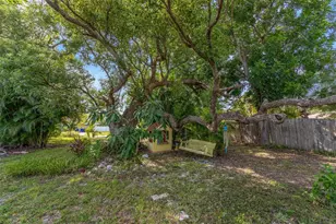 1202 Royal Oak Dr, Dunedin, FL 34698 - Photo 42