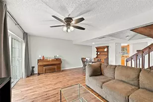 1514 Chateaux De Ville Ct, Clearwater, FL 33764 - Photo 8