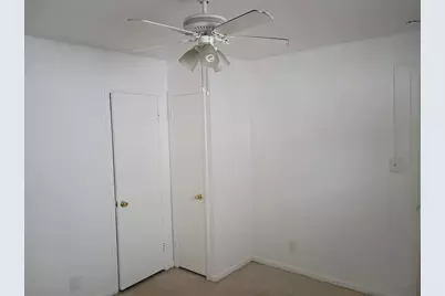 2614 N Cleveland Street, Tampa, FL 33609 - Photo 8