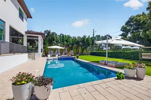1341 Monterey Blvd NE, Saint Petersburg, FL 33704 - Photo 36