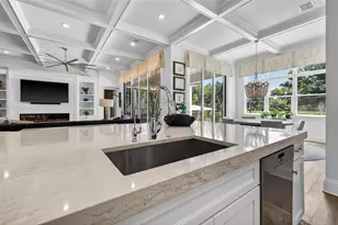1341 Monterey Blvd NE, Saint Petersburg, FL 33704 - Photo 10
