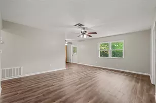 6291 Kimball Ct, Spring Hill, FL 34606 - Photo 4