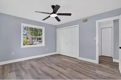 6790 Date Palm Avenue S, Saint Petersburg, FL 33707 - Photo 18