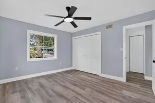 6790 Date Palm Ave S, Saint Petersburg, FL 33707 - Photo 18