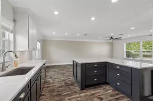 13548 Bellewood Ave, Seminole, FL 33776 - Photo 12