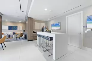 100 1st Ave N, Saint Petersburg, FL 33701 - Photo 40