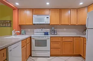 12300 Vonn Rd, Largo, FL 33774 - Photo 6