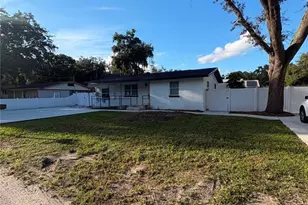 122 E 130th Ave, Tampa, FL 33612 - Photo 2