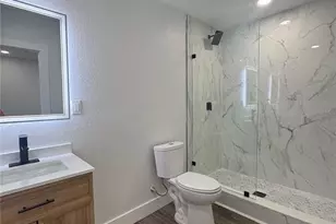 122 E 130th Ave, Tampa, FL 33612 - Photo 16